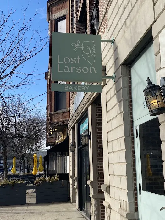 Lost Larson (Wicker Park) Picture 10