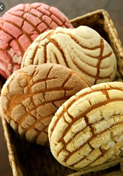 El Paraiso Bakery Picture 2