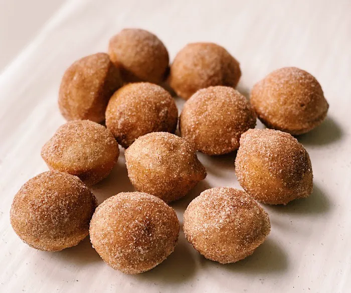Daly's Donuts Picture 1
