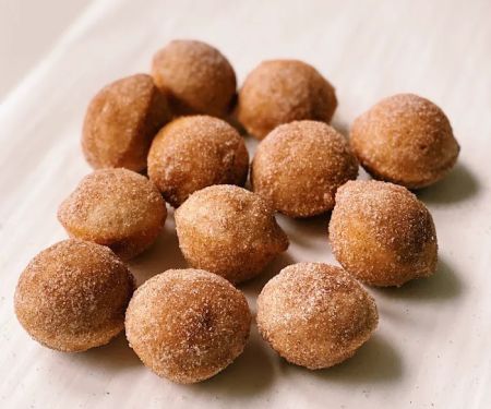 Daly's Donuts