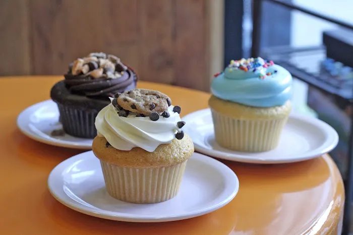 Molly's Cupcakes Picture 10