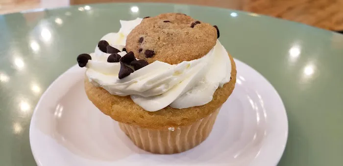 Molly's Cupcakes Picture 8