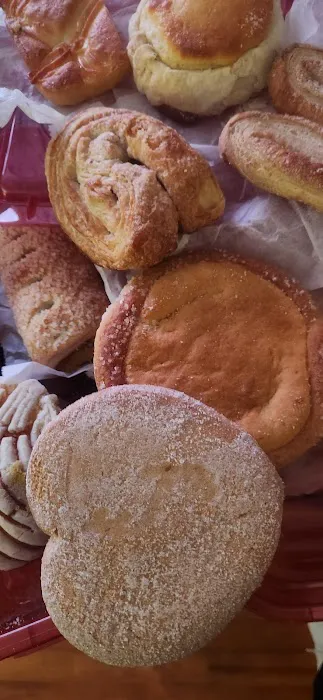 La Central Bakery Picture 7
