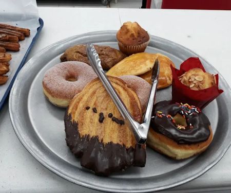 La Baguette Bakery