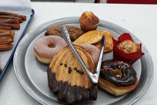 La Baguette Bakery