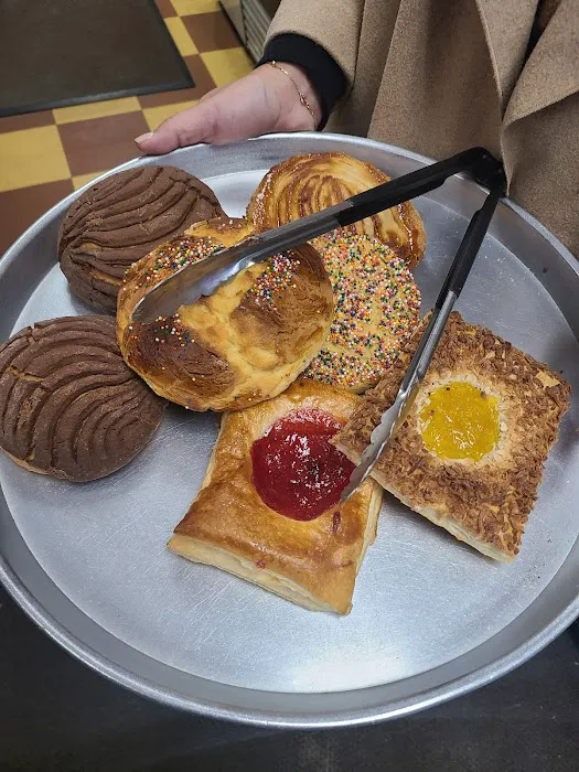 La Espiga De Oro Bakery Picture 7