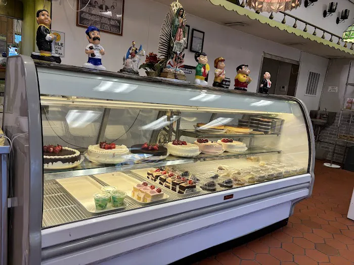 El Nopal Bakery Picture 9