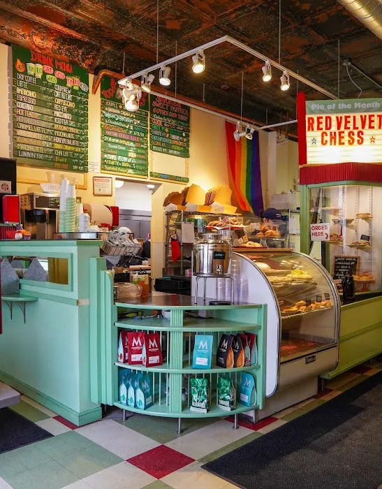 Hoosier Mama Pie Company Picture 10