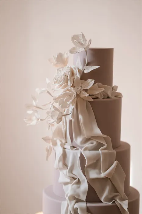 Flourish Cake Design Picture 10