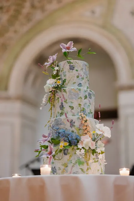 Flourish Cake Design Picture 7