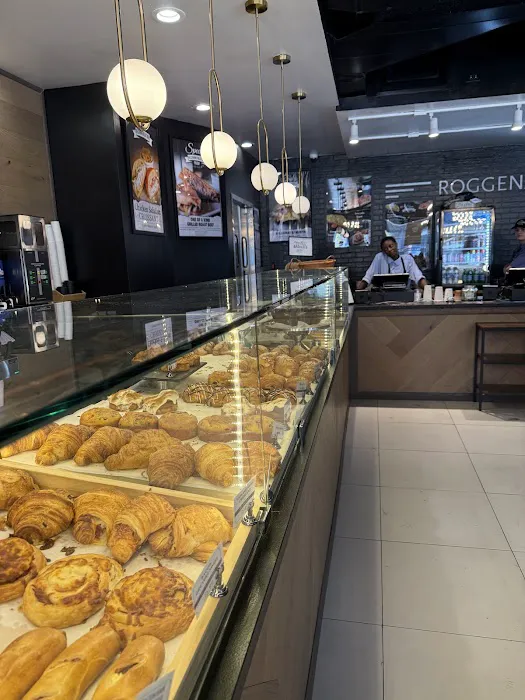Roggenart European Bakery, Bistro & Cafe Picture 10