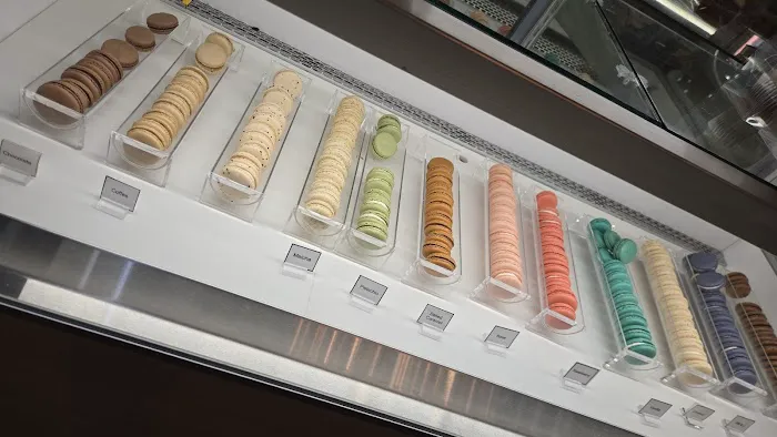 Vanille Patisserie Picture 4