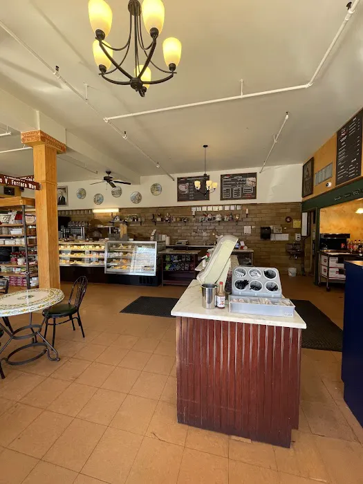 Ferrara Bakery Picture 4