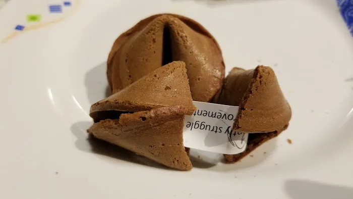Golden Dragon Fortune Cookies Picture 2