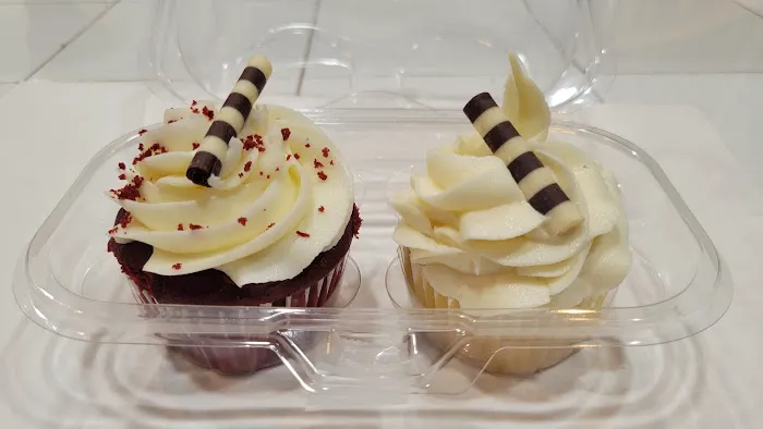 Paola's Delights Bakery Picture 4