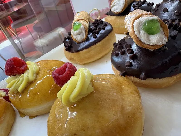Paola's Delights Bakery Picture 3