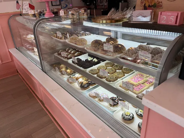 Paola's Delights Bakery Picture 10