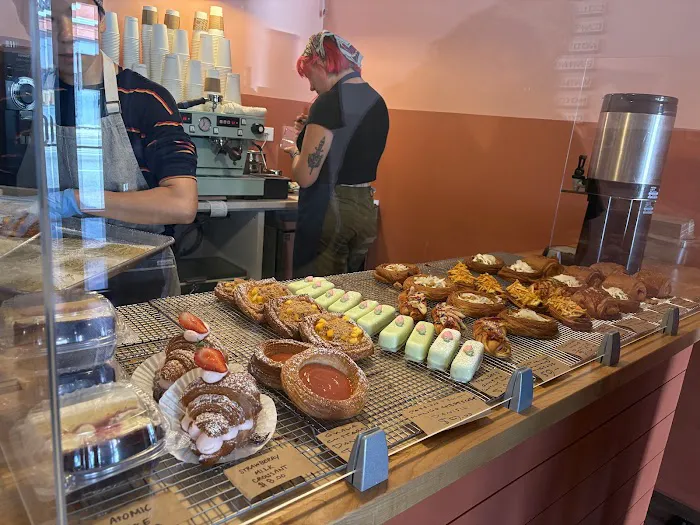 Fat Peach Bakery Picture 9