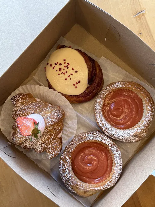 Fat Peach Bakery Picture 8