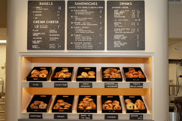 Tilly Bagel Shop Picture 4