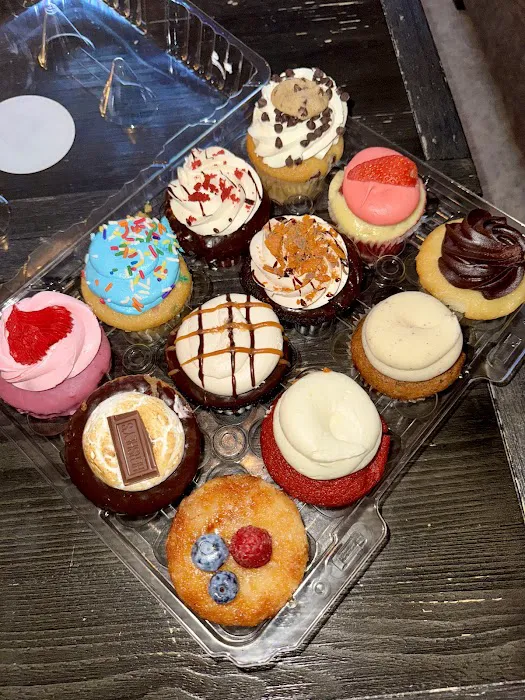 Molly's Cupcakes Picture 3