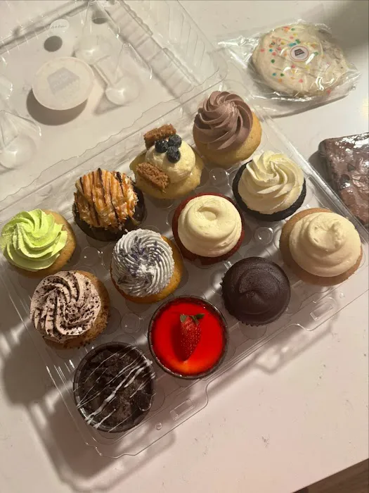 Molly's Cupcakes Picture 8