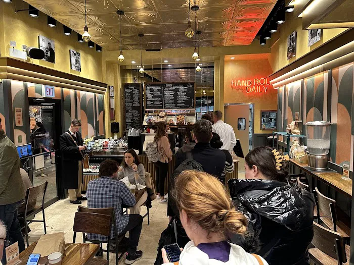 Gotham Bagels - Magnificent Mile Picture 10