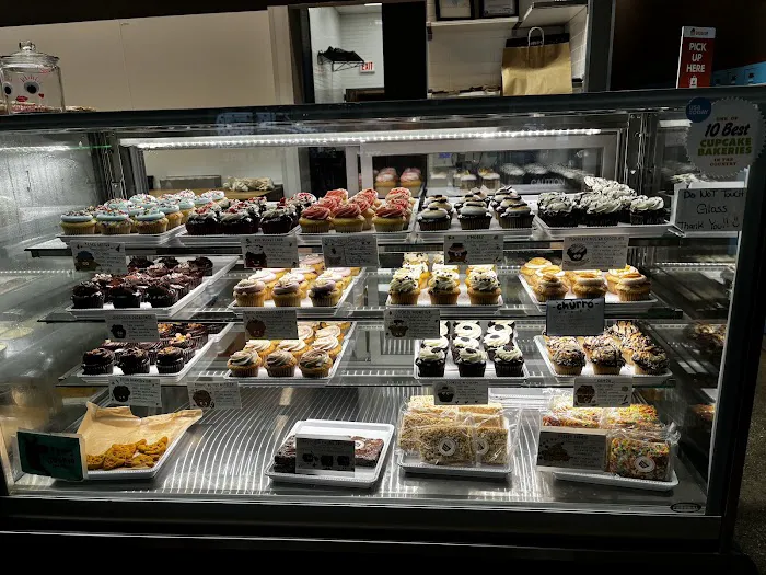 Molly's Cupcakes Picture 5