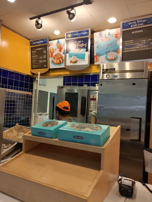 Cinnabon Picture 5