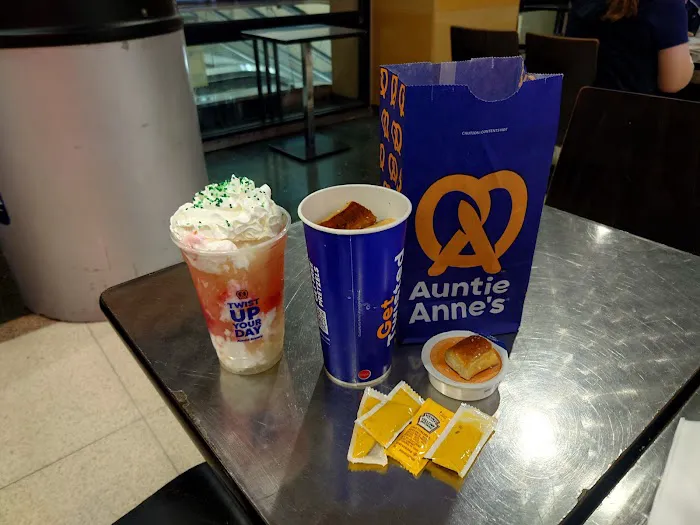 Auntie Anne's Picture 9