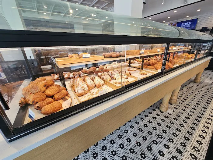 Paris Baguette Picture 8