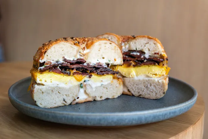 Tilly Bagel Shop Picture 9