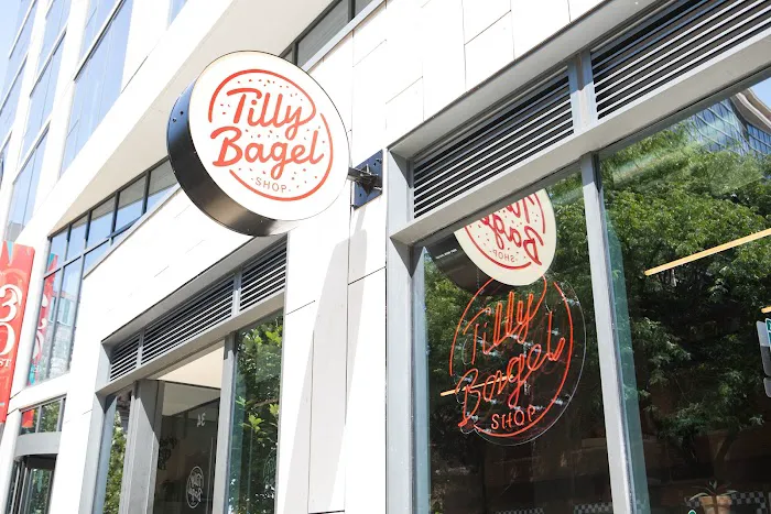Tilly Bagel Shop Picture 10
