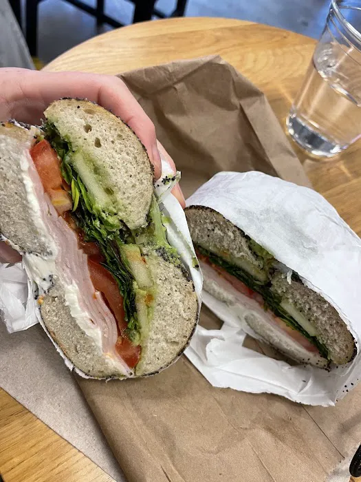 Tilly Bagel Shop Picture 8