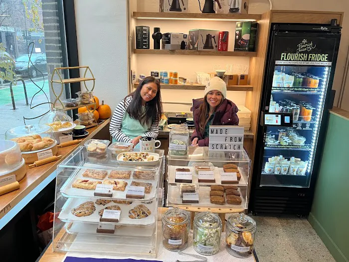 Tropicake Chicago Bakery Picture 3