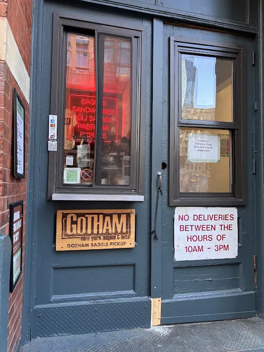 Gotham Bagels - South loop Picture 9