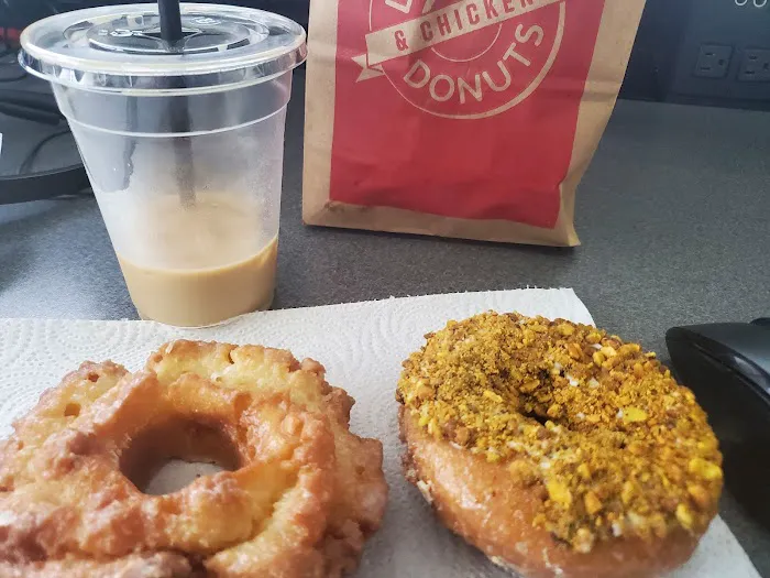 Do-Rite Donuts & Chicken Picture 1