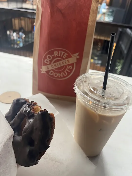 Do-Rite Donuts & Chicken Picture 2