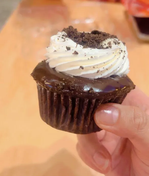 Molly's Cupcakes Picture 7