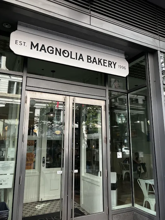 Magnolia Bakery - Chicago Picture 10