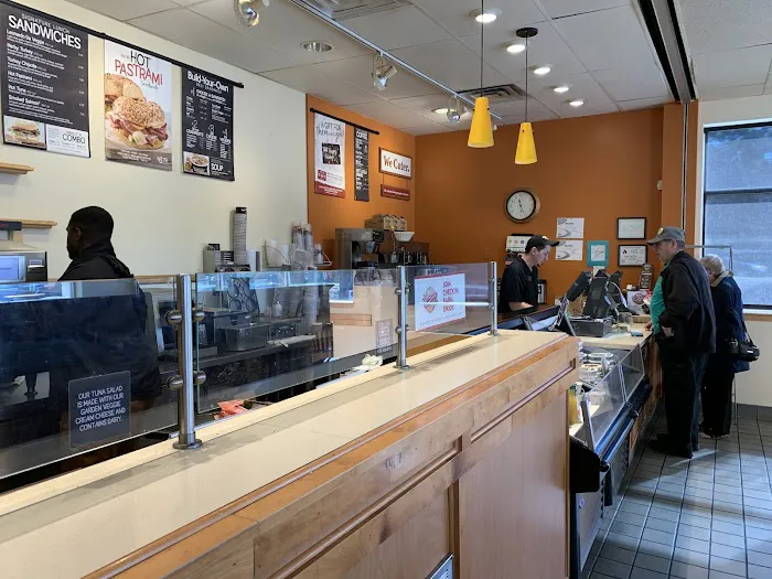 Bruegger's Bagels Picture 7