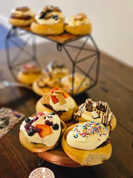 Cinnaholic Picture 3