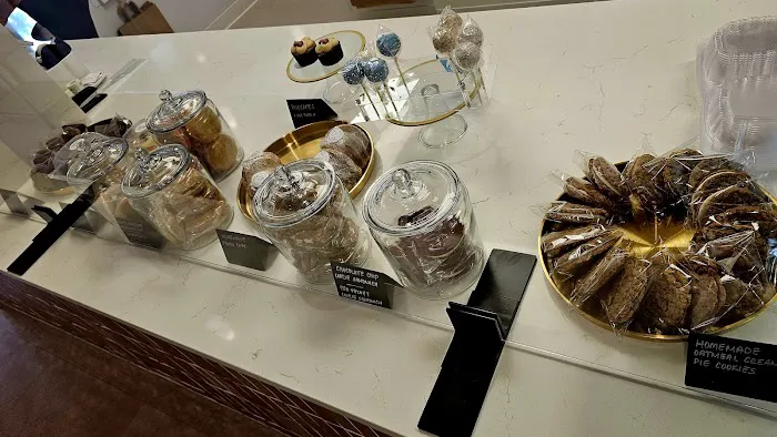 Whisk & Batter Bakery and Dessert Bar Picture 4