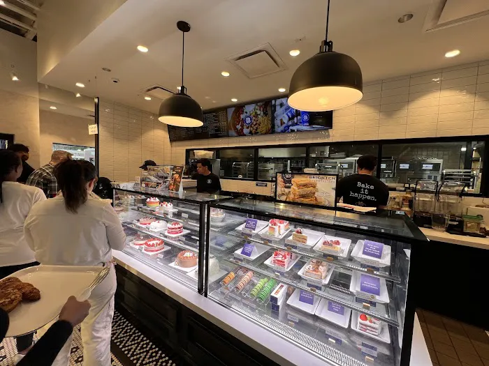 Paris Baguette Picture 2
