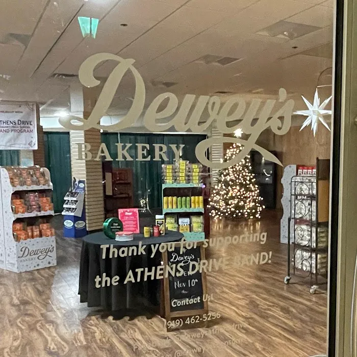 Dewey's Holiday Store Picture 6