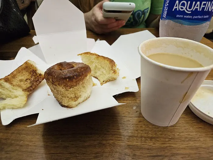 La Farm Bakery- RDU Airport Picture 6