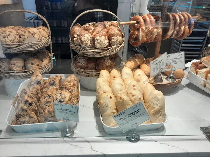 La Farm Bakery- RDU Airport Picture 5