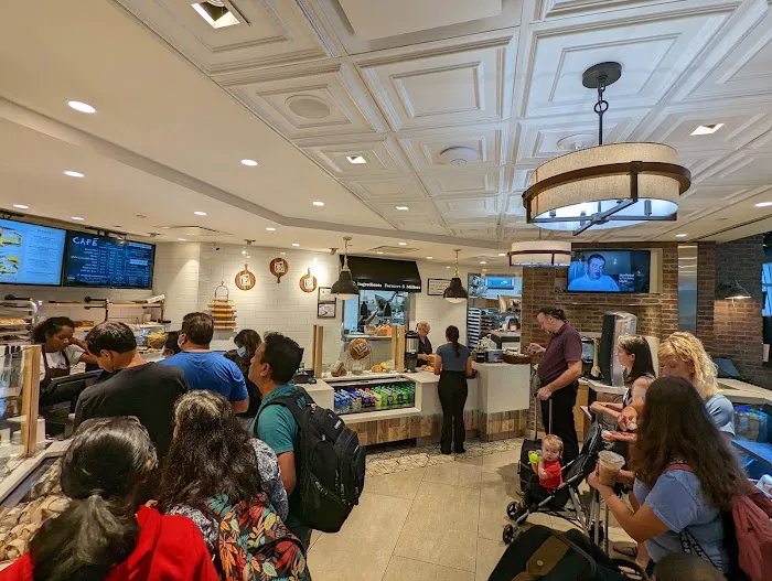 La Farm Bakery- RDU Airport Picture 9