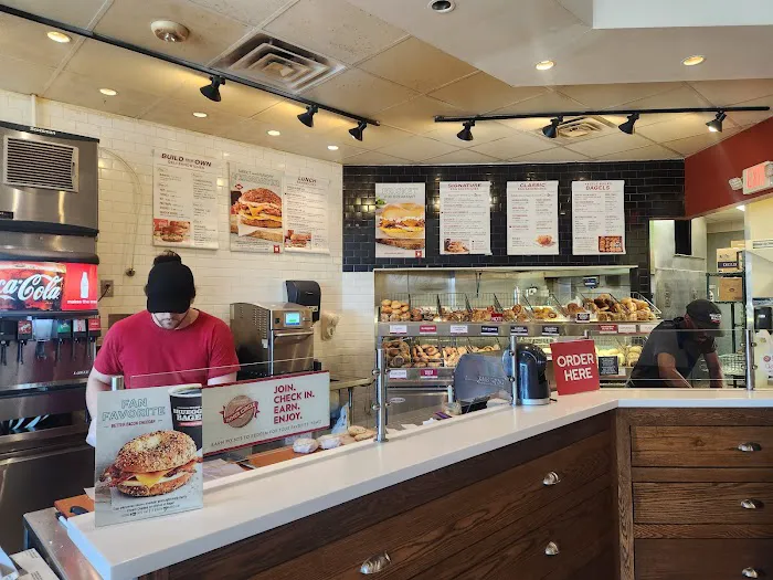 Bruegger's Bagels Picture 9