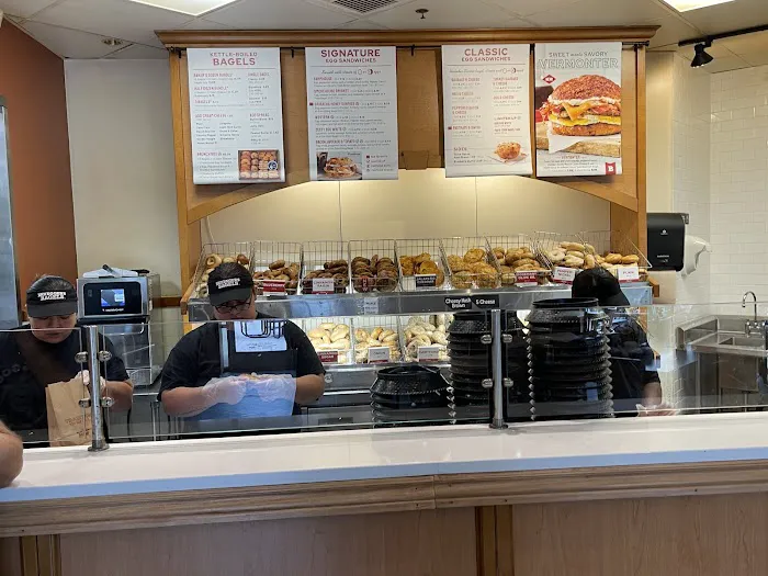 Bruegger's Bagels Picture 3